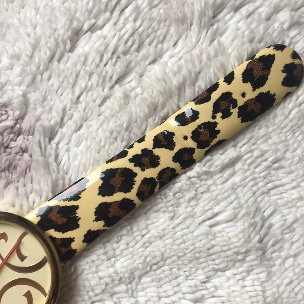 🐆Betsey Johnson EUC Large Floating Numbers Watch Animal Print🐆